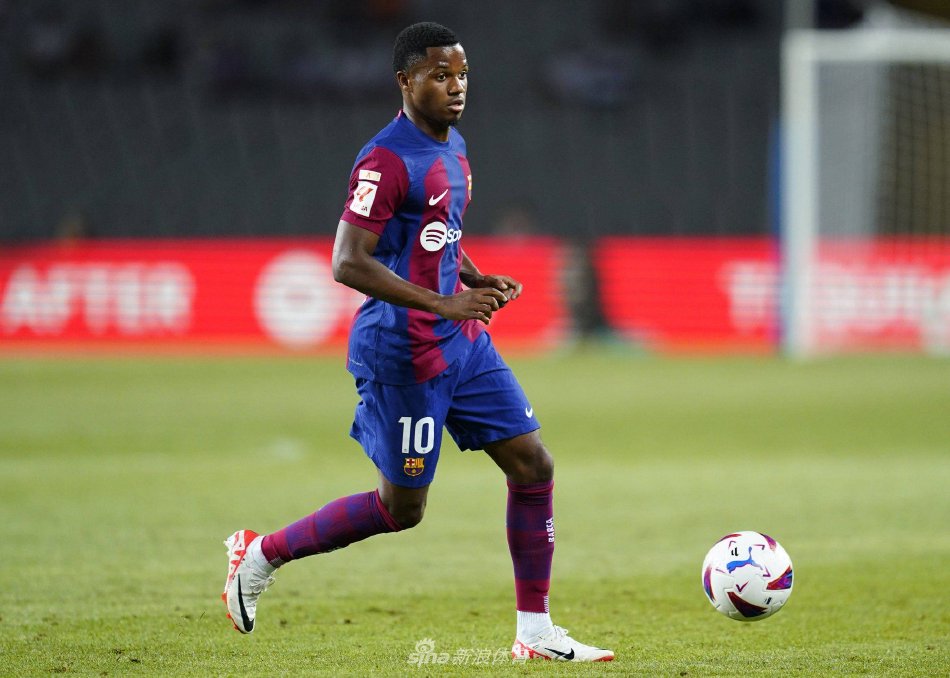 两人一攻一 两人一攻一