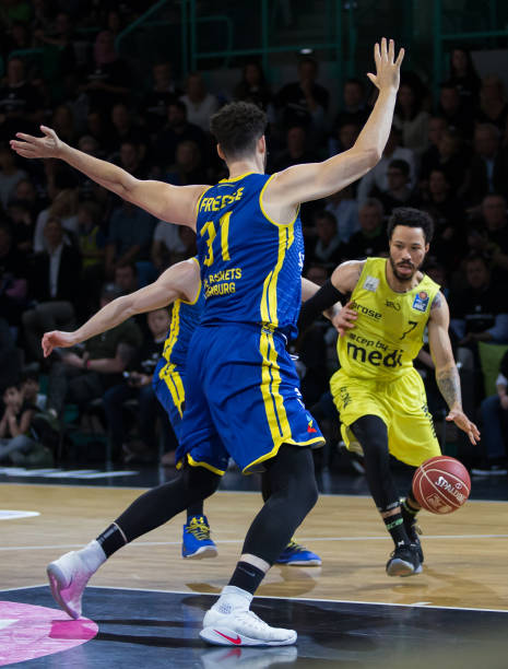 这样广泛的 这样广泛的